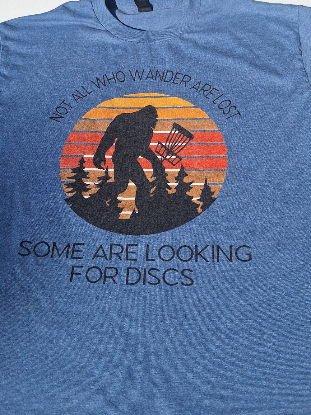 Funny Disc Golf Bigfoot Mens Medium Blue Ultra Cotton Short Sleeve T Shirt New